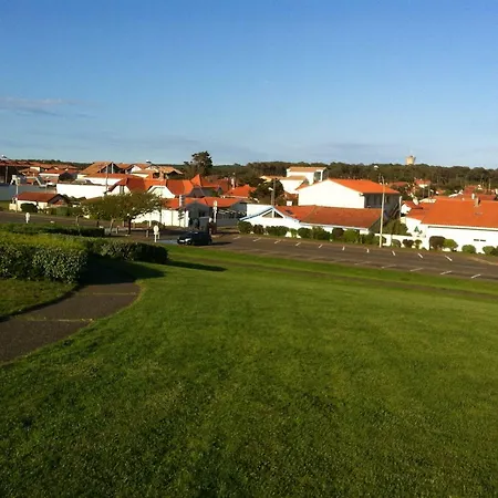 Holiday home La - La Voile Bleue *